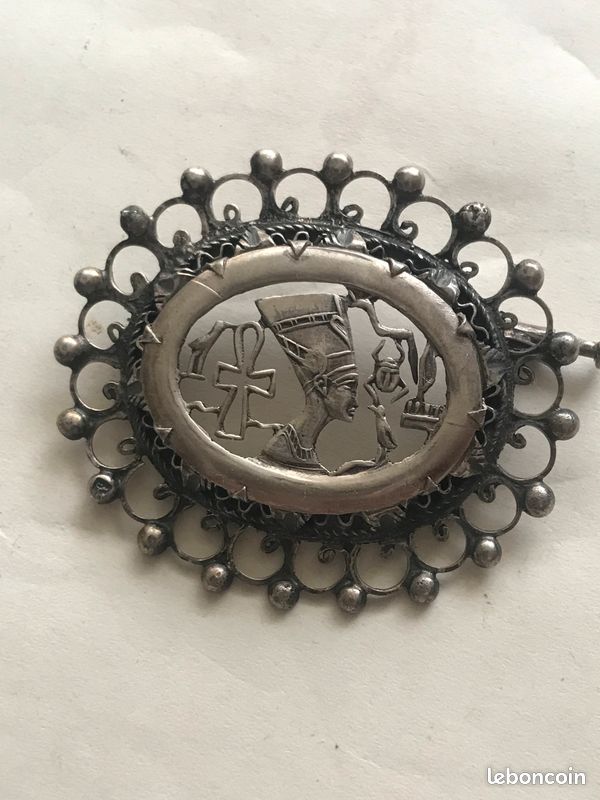 Broche ancienne en argent poinçonné, broche Saint-Esprit ancienne, broche colombe, broche oiseau ancienne en argent poinçonné - France