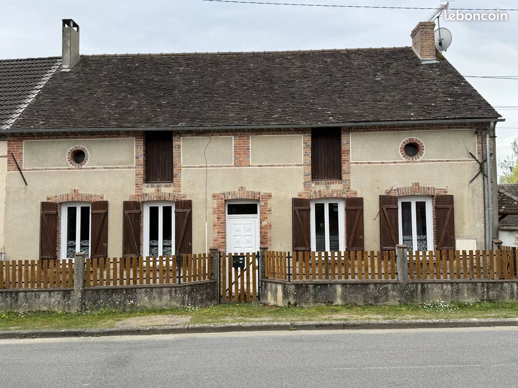 Maison 2 pièces 70 m² · à Nailly · 70 m² · 139 000 €