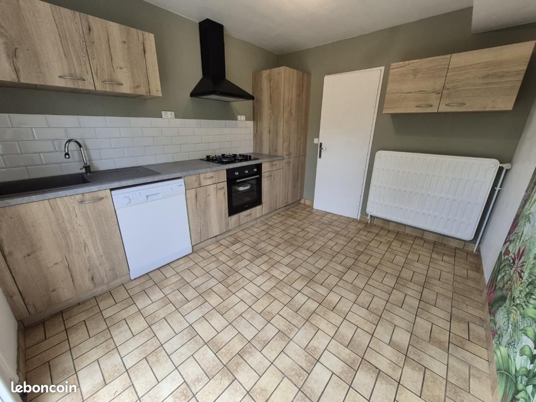 Maison 4 pièces 82 m² · à Cambrai · 82 m² · 836 €