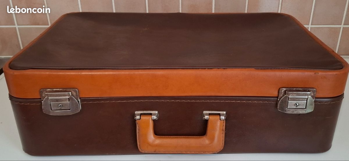 Valise année 50 (image 2)