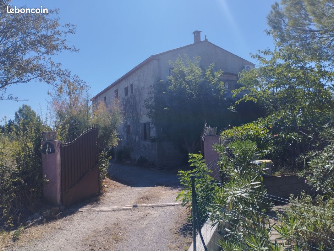 Maison 10 pièces 232 m² · à Lespignan · 232 m² · 435 000 €