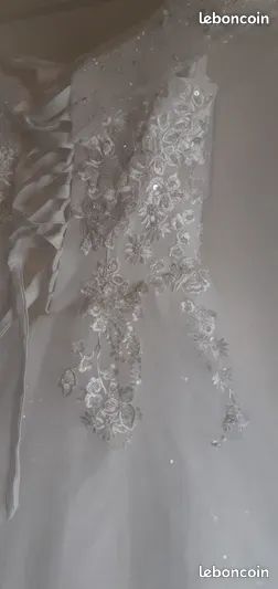 Jolie robe de marièe neuve (image 7)