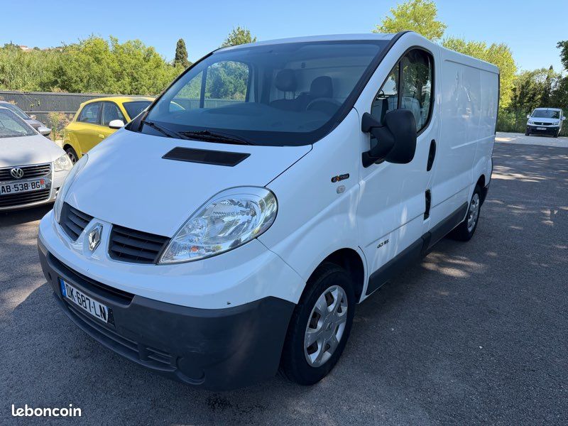 Renault trafic 2.0 dci 115cv extra (image 1)