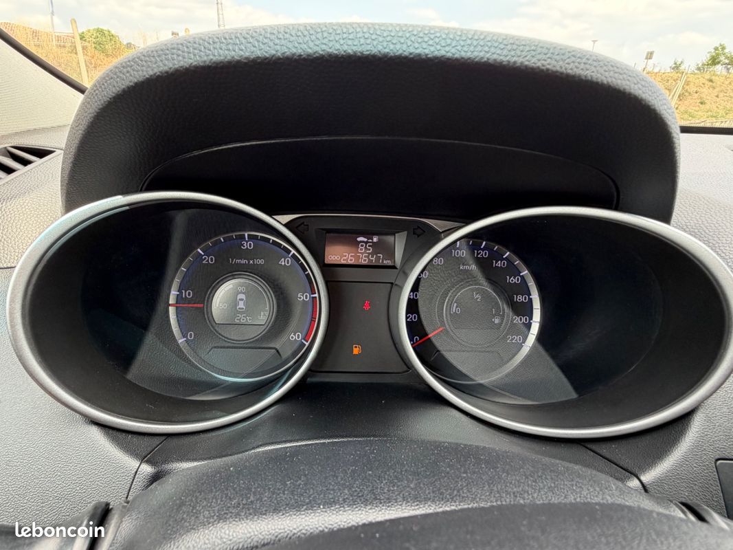 Hyundai ix35 Premium Limited Blue 2WD (image 18)
