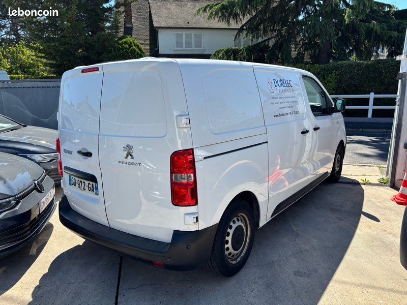 Citroën Jumpy 2.0 BLUEHDI EAT8 180CV Asphalt (image 4)