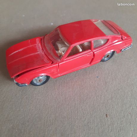 ANCIENNE RARE NOREV Plastique Fiat 2300 Peinte N°38 Ech 1/43 Eme EUR 45,00 - FR