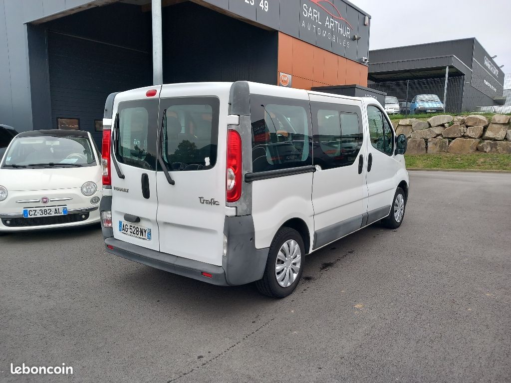Renault Trafic L1H1 1000 kg - 2.0 dCi 90 Privilège (image 3)