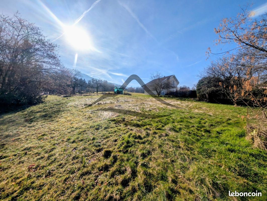 Terrain 792 m² · à Neydens · 792 m² · 399 000 €