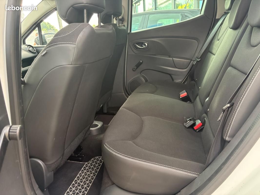 Renault Clio IV TCE 75CV LIMITED (image 14)