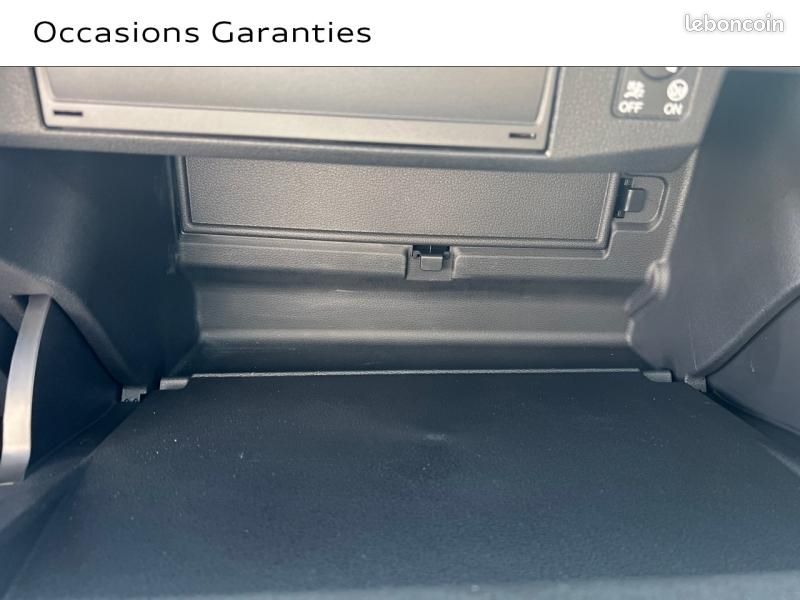 Audi Q2 35 TFSI 150ch Design S tronic 7 (image 14)