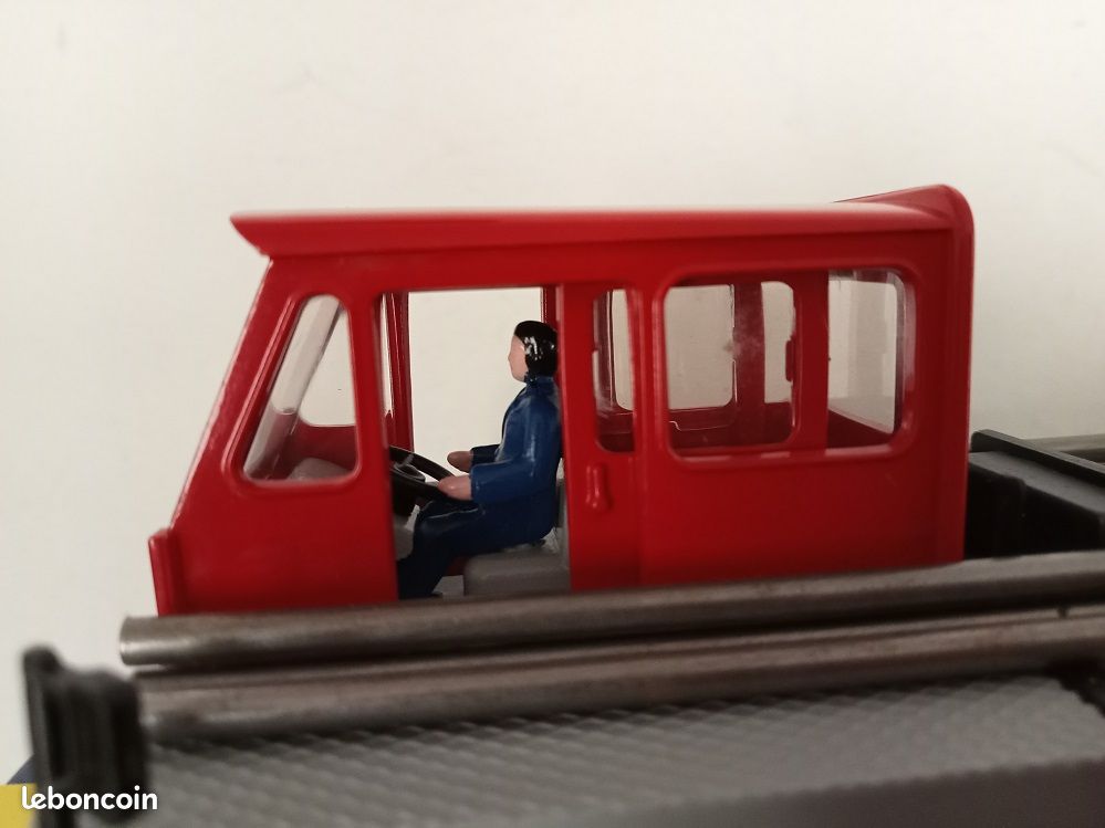 Dinky Toys Atlas Saviem Porte-Fer (Neu und originalverpackt) in Wetzikon ZH für CHF 35 - mit