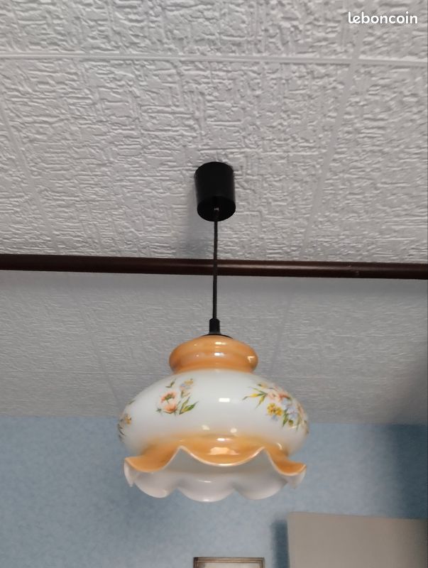 Lustre (image 1)