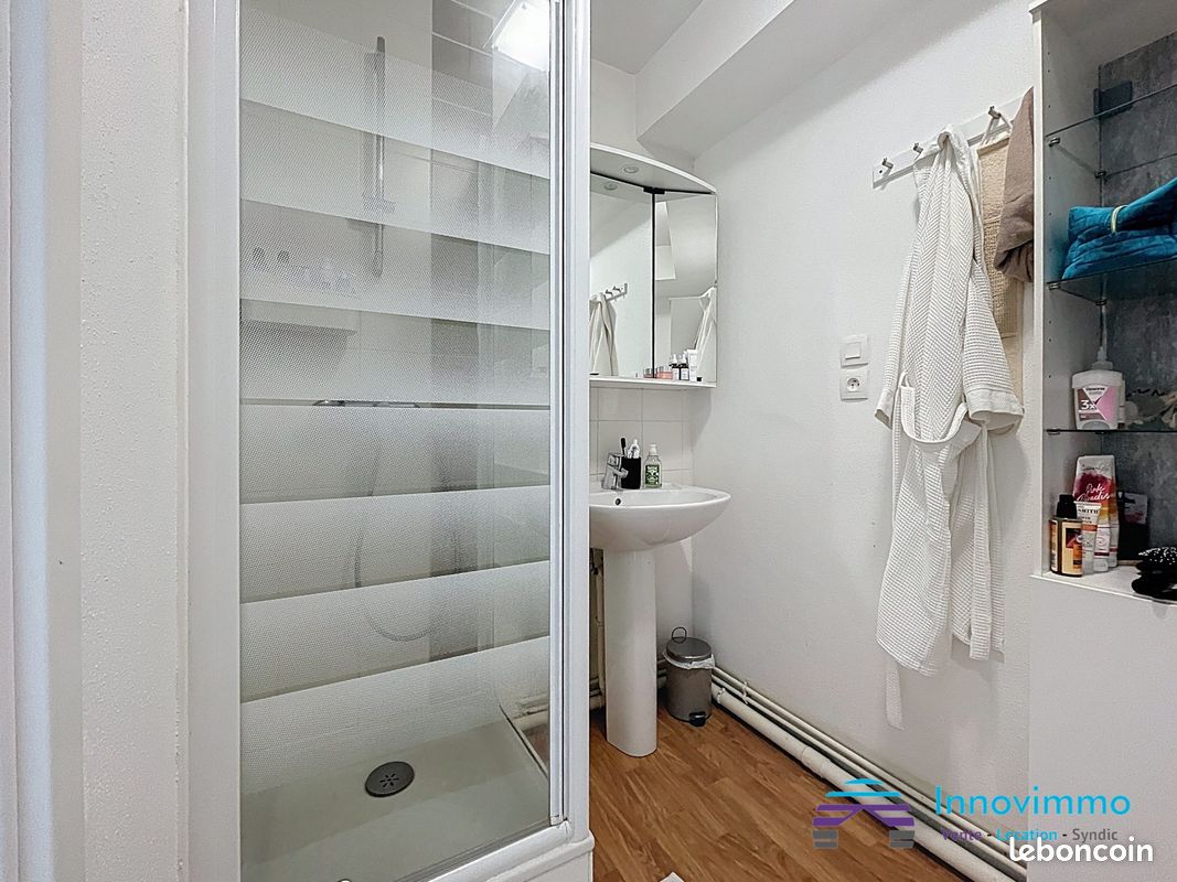 Studio 1 pièce 26 m² (image 12)