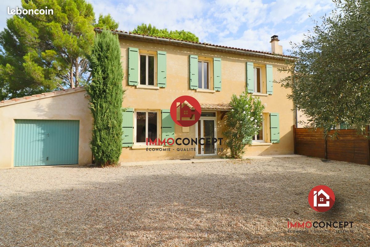 Maison 5 pièces 149 m² · à Laudun-l'Ardoise · 149 m² · 950 €/mois