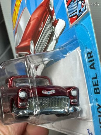 Hot Wheels 1/64 - 55 Chevy - Série Mainline 2022 - Modèle Rouge - Neuf