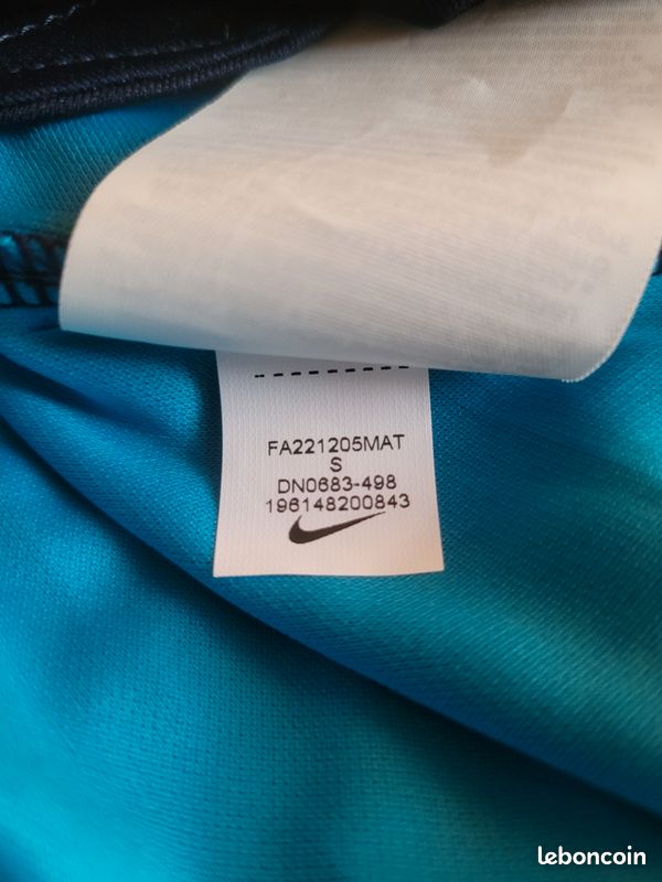 Maillot foot Nike Croatie bleu foncé S neuf (image 8)