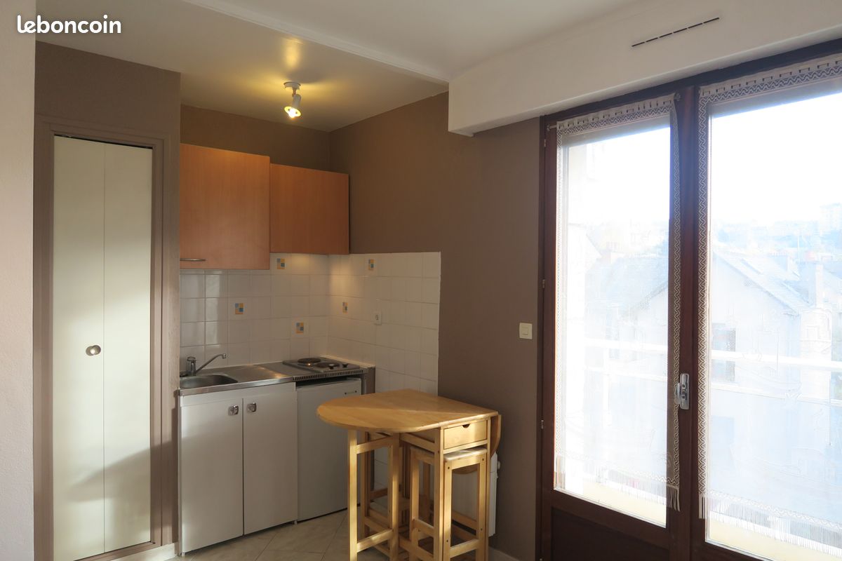 Appartement 1 pièce 15 m² · à Rodez · 15 m² · 330 €