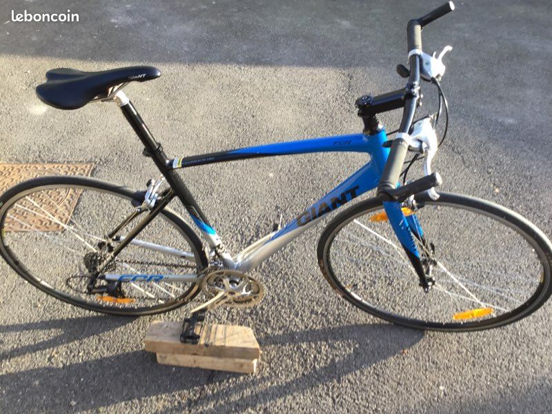 Vélo de route GIANT (image 8)
