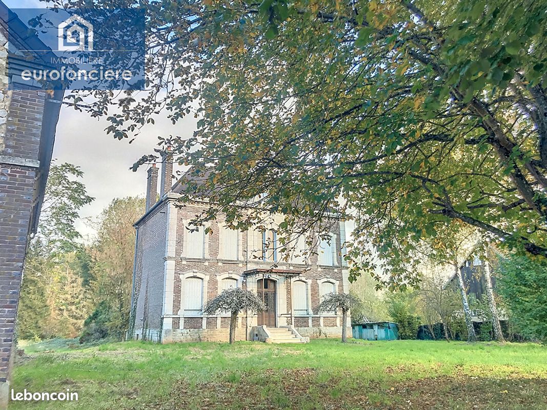 Maison 5 pièces 180 m² · à Chennegy · 180 m² · 253 000 €