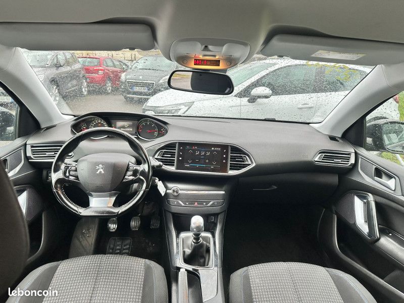 Peugeot 308 SW 1.5 BLUEHDI 130CH S&S STYLE (image 28)