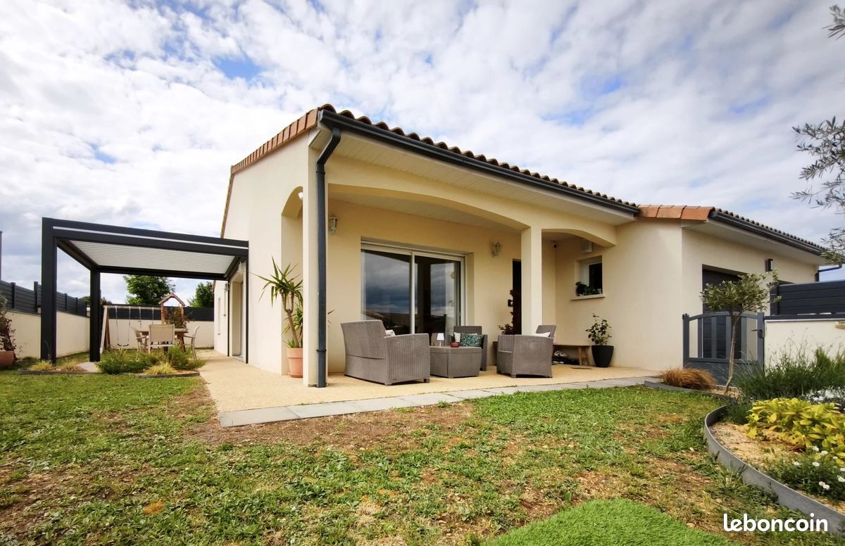 Maison 6 pièces 128 m² · à Montamisé · 128 m² · 380 000 €