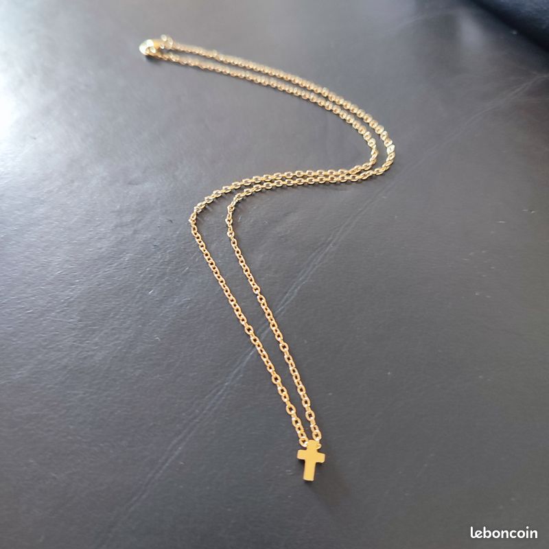 Collier Pendentif Croix Acier Inoxydable – Couleur Or, Unisexe, 46-50 Cm, Neuf