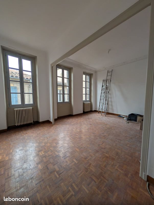 Appartement 3 pièces 97 m² · à Avignon · 97 m² · 195 000 €