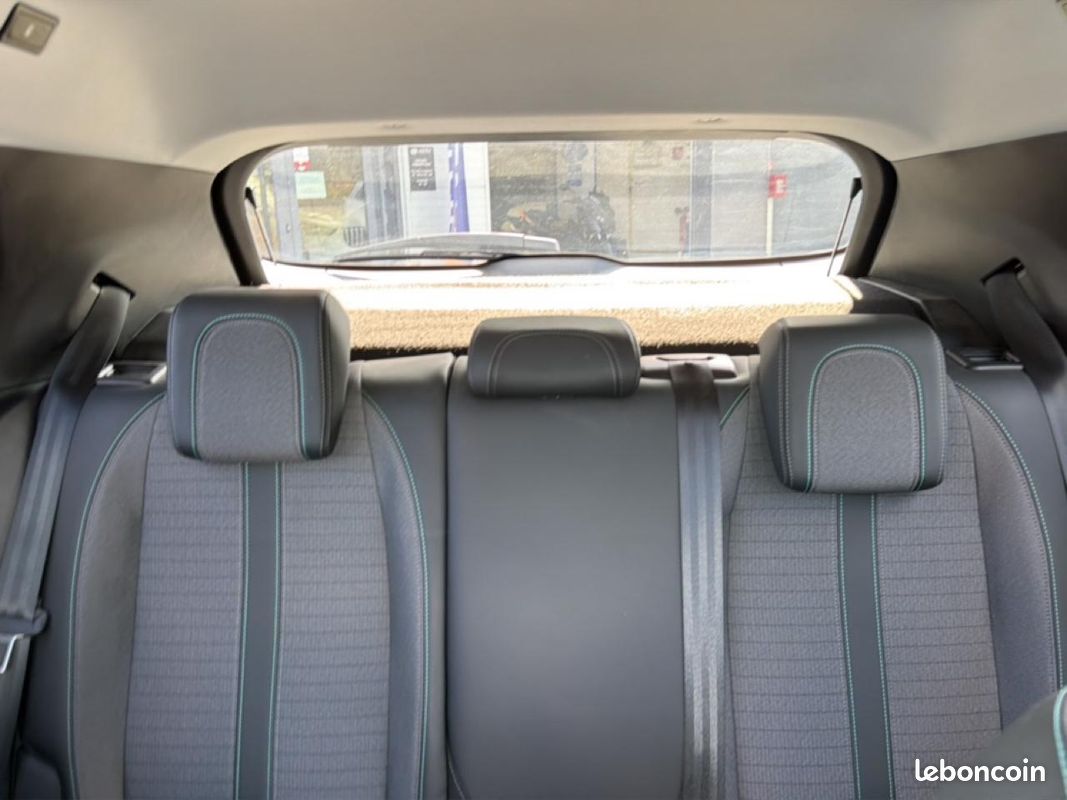 PEUGEOT 2008 1.5 bluehdi 110 s&s allure pack (image 26)