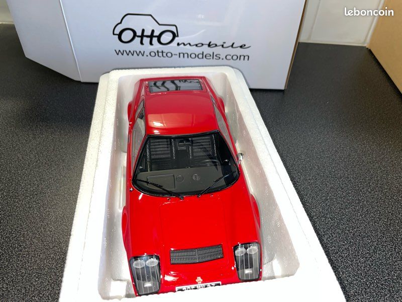 Ligier JS2 année de construction 1971 rouge 1:18 OttOmobile