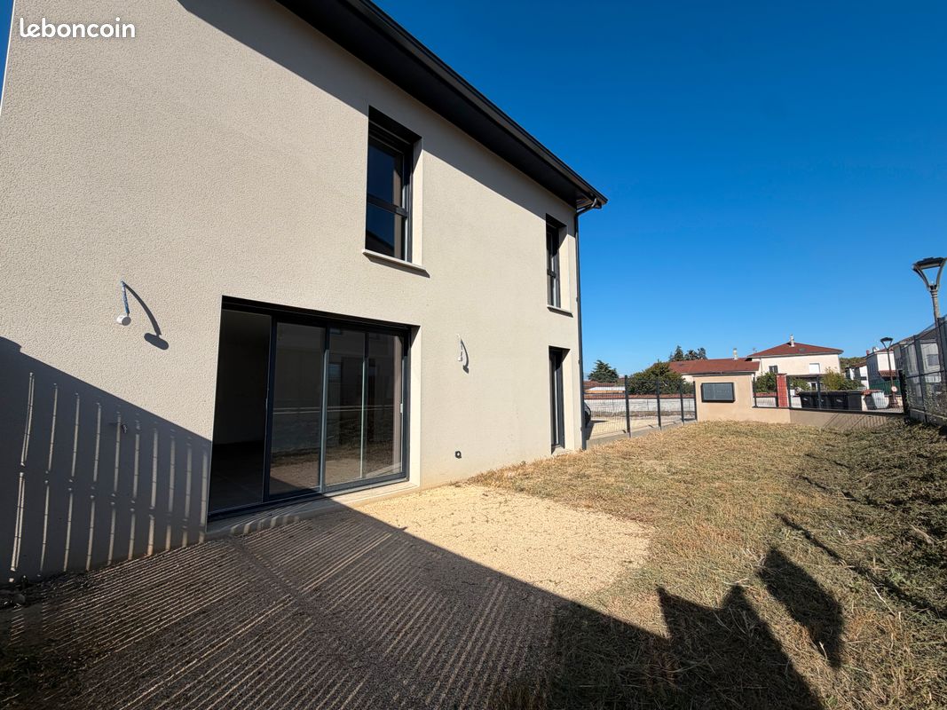 Maison 4 pièces 88 m² · à Saint-Just-Chaleyssin · 88 m² · 299 000 €