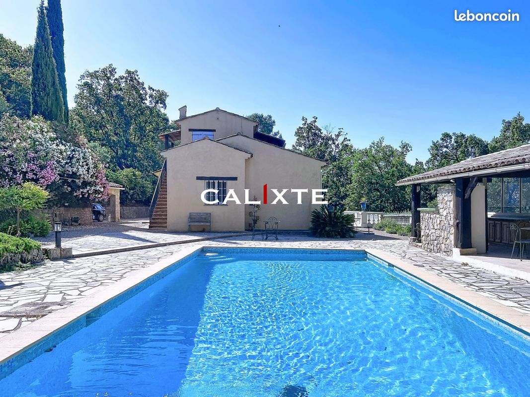 Maison 8 pièces 270 m² · à Montauroux · 270 m² · 895 000 €