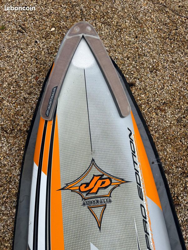 Planche voile windsurf JP Freestyle wave 92L Carbone avec housse a 