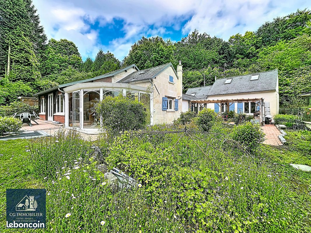 Maison 6 pièces 205 m² · à Pierrefonds · 205 m² · 330 000 €