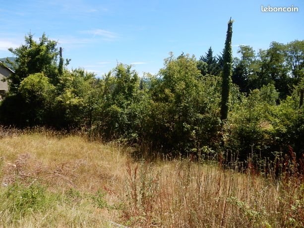 Terrain 2029 m² Léaz