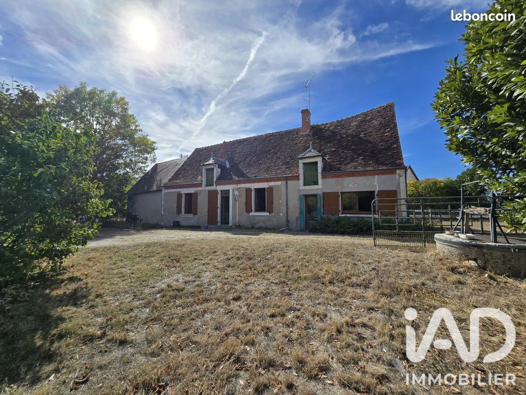 Maison 1 pièce 98 m² · à Saint-Valentin · 97,6 m² · 65 000 €