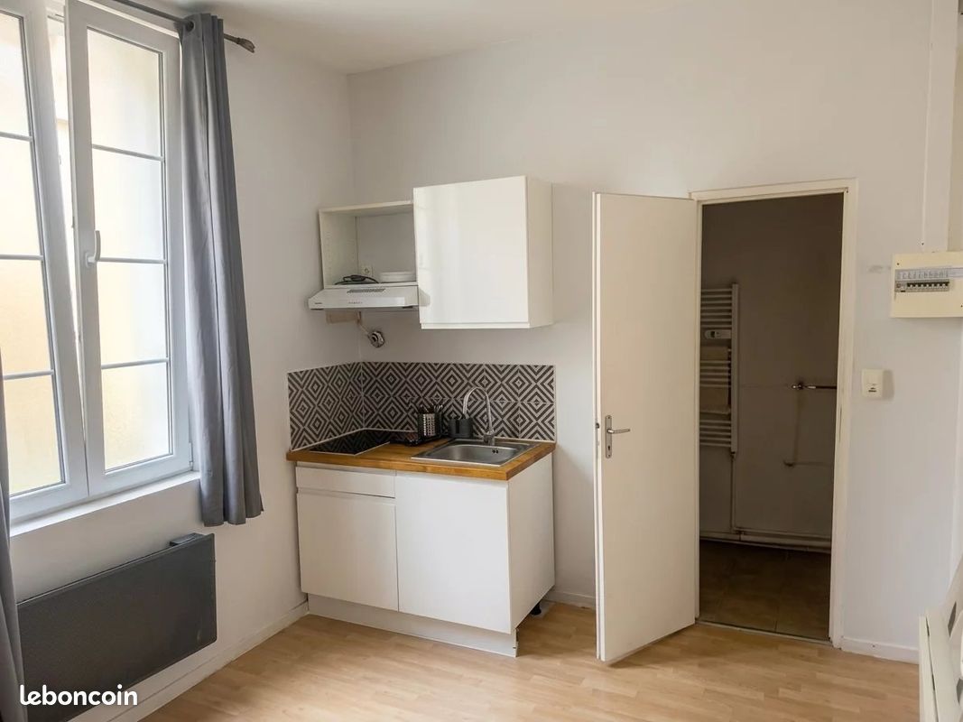Appartement 1 pièce 13 m² · à Niort · 13 m² · 319 €/mois