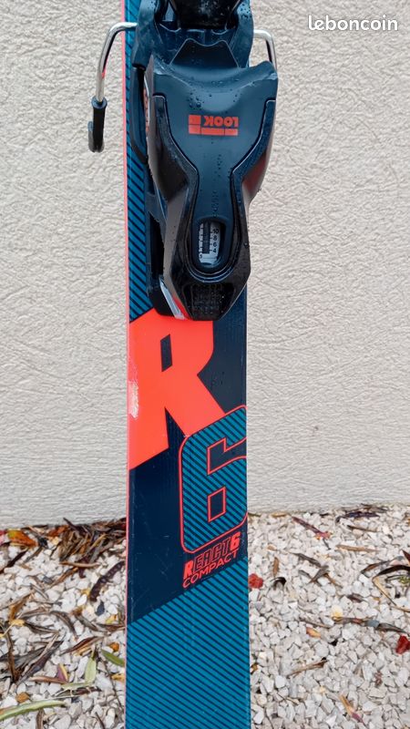 Vend skis rossignol réact 6 .163 cm avec battons (image 3)