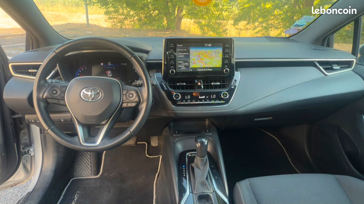 TOYOTA COROLLA TOURING SPORTS 1.8 Hybride 122 Dynamic Business – Automatique – 2022 – 107 000 km (image 4)