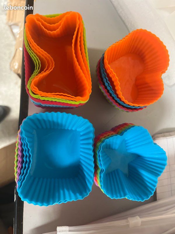 Lot De 60 Moules à Muffins En Silicone - Antiadhésifs, Sans BPA - Pour Four, Micro-ondes - 4 Modèles