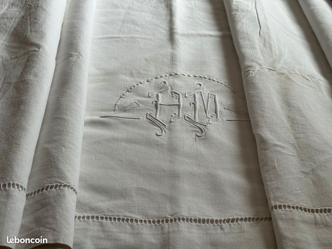 Ancien drap en coton - Monogramme et broderie blanche - Vintage | Maison du linge ancien