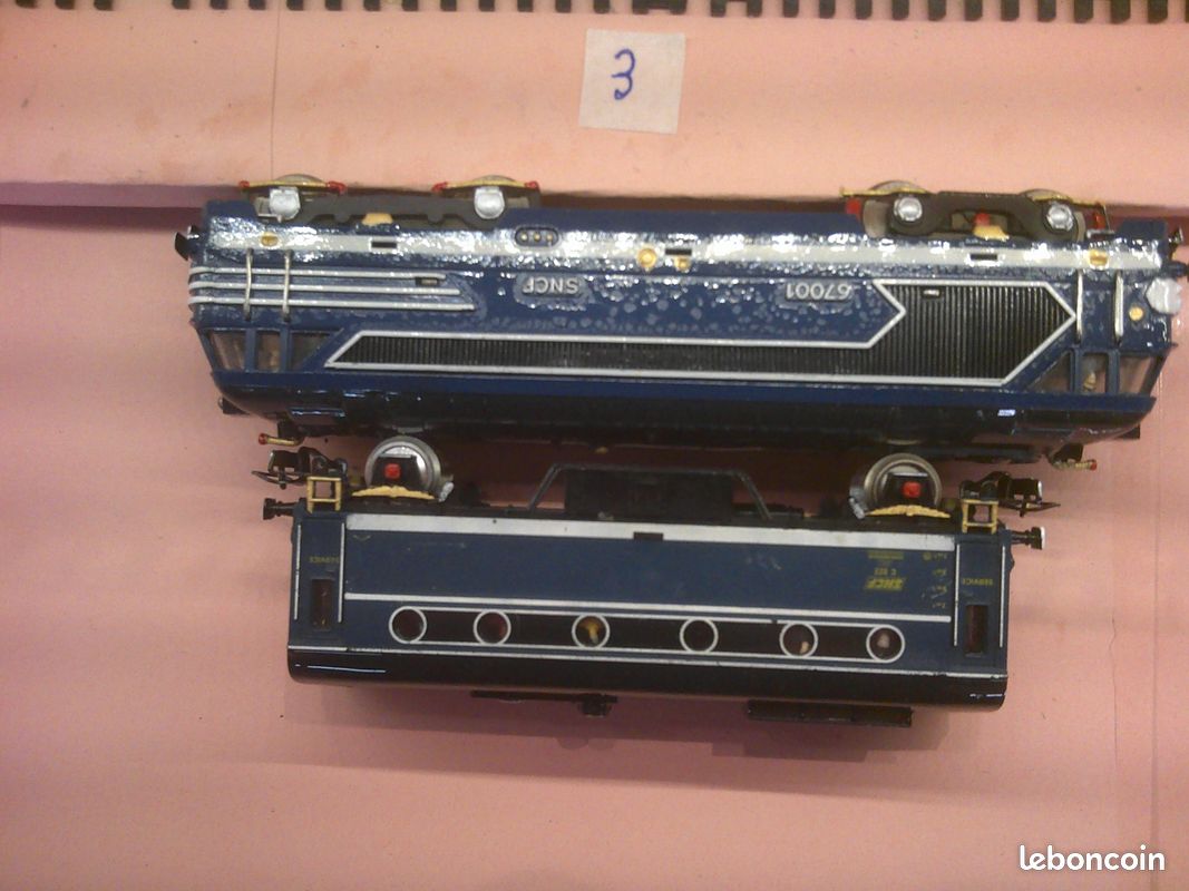 La Locomotive Diesel BB 67001 Et Le Wagon Chaudière Au HO De Jouef En Boite 4104