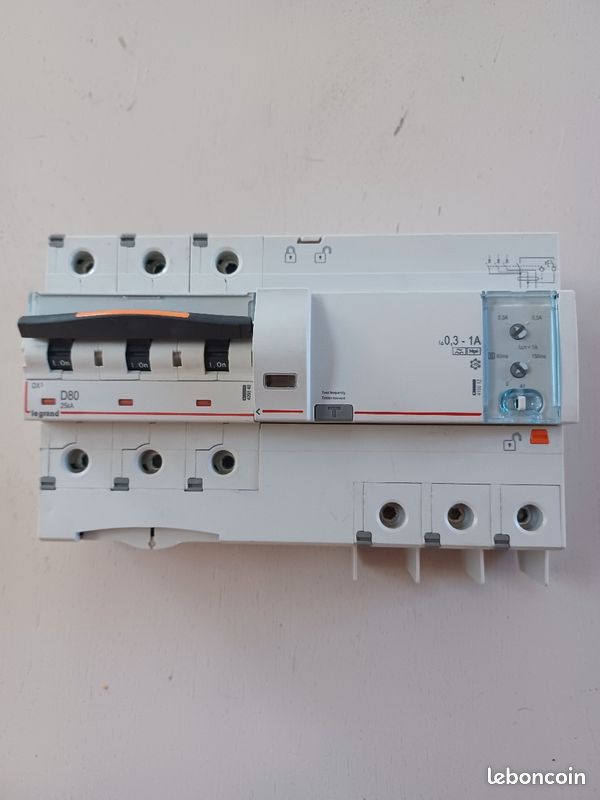 Disjoncteur différentiel 80A DX3 Legrand (image 1)