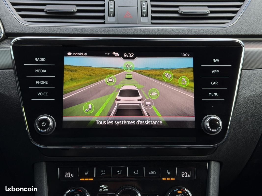SKODA SUPERB Sportline TSI PHEV Hyrbide recharg 218 DSG 1ère Main Attelage Caméra Kessy GPS (image 32)