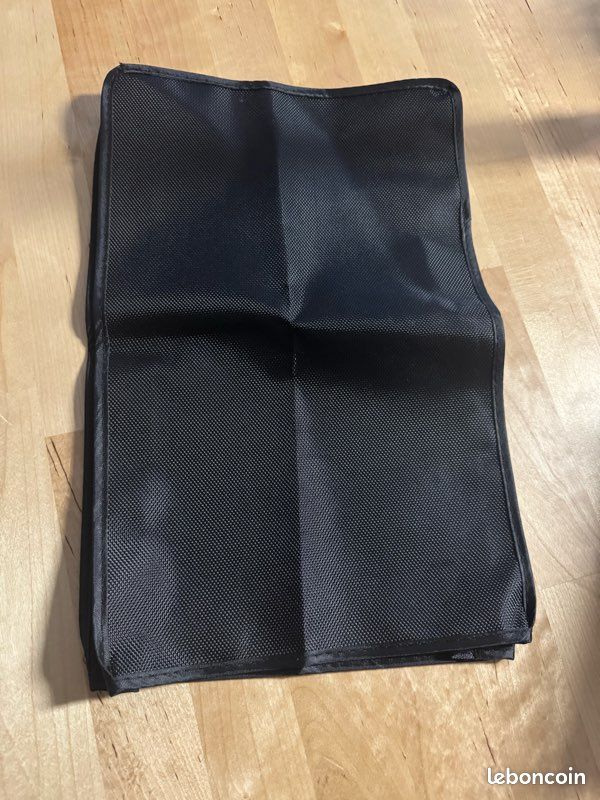 Housse PS5 slim (image 1)