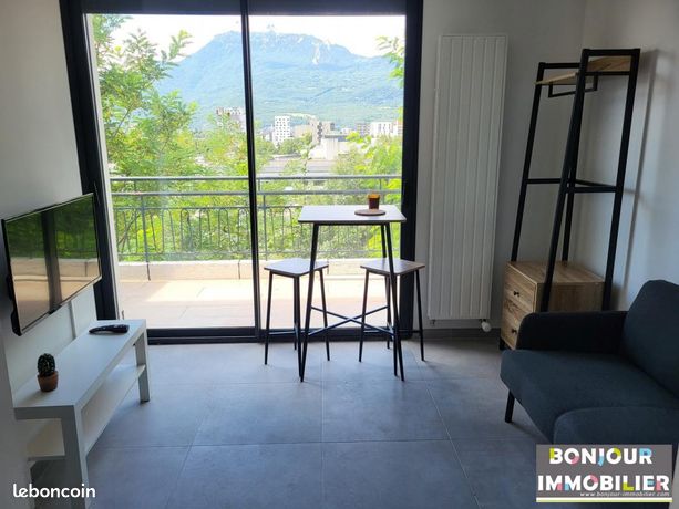 Studio 1 pièce 16 m²