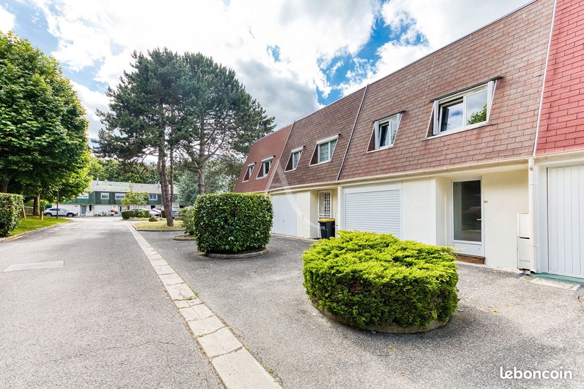 Maison 5 pièces 98 m² · à Noisiel · 98 m² · 299 000 €
