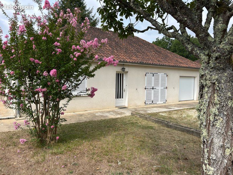 Maison 4 pièces 88 m² · à Coursac · 88 m² · 980 €