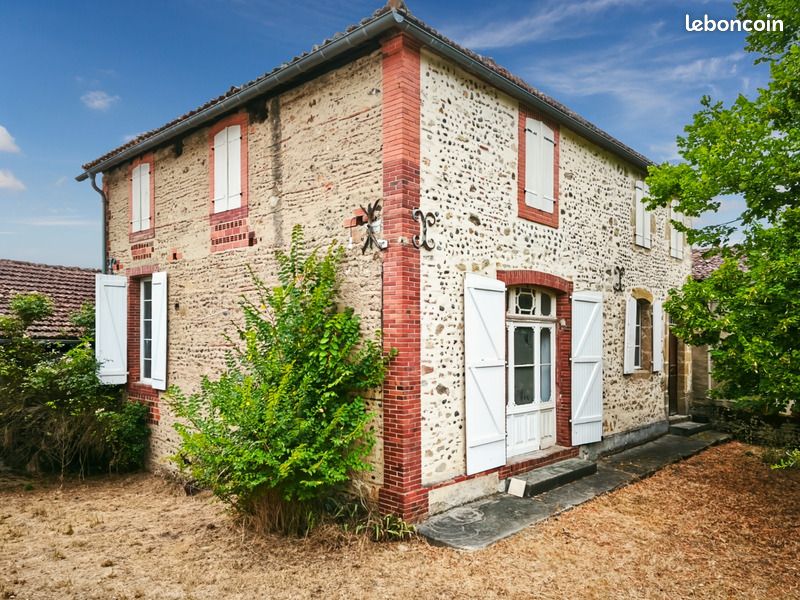Maison 4 pièces 160 m² · à Saint-Mont · 160 m² · 149 000 €