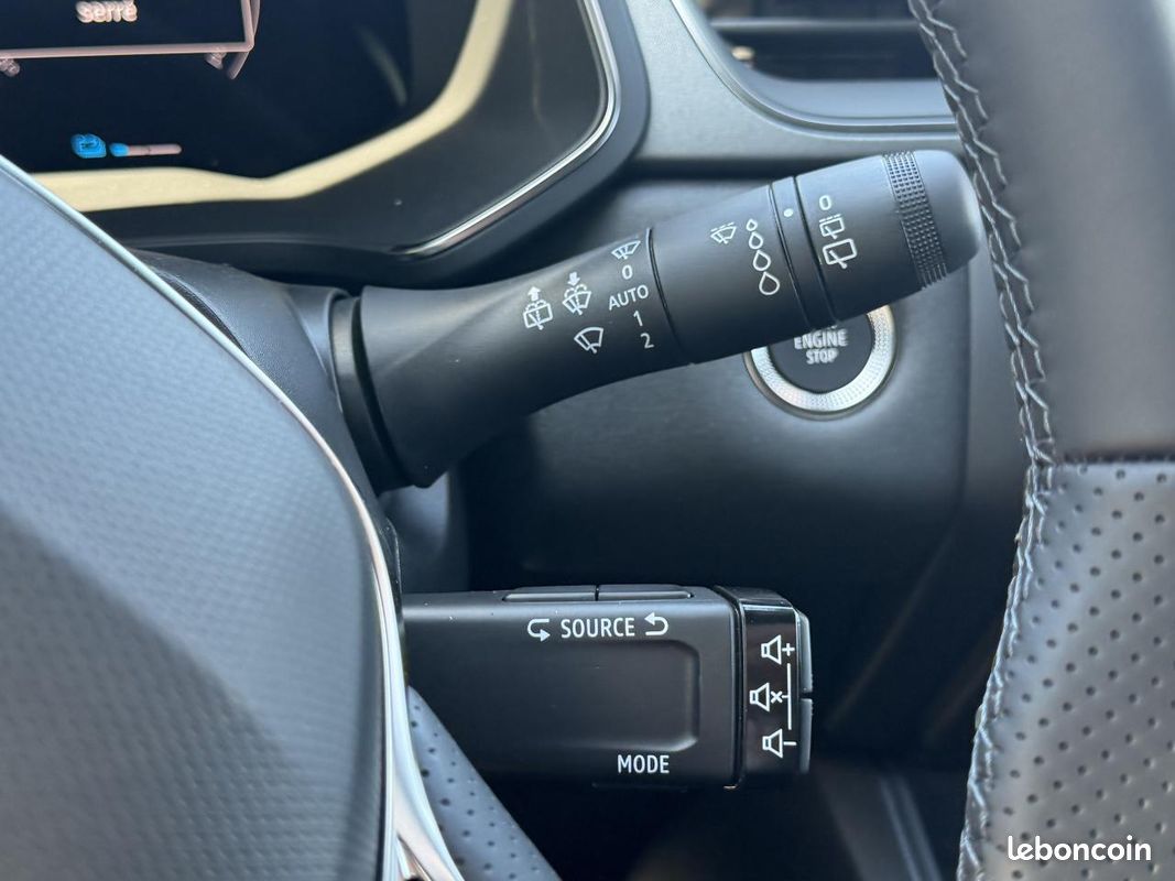 Renault captur 1.8 hybride 160 automatique camera de recul + gps + regulateur + roue de secours (image 18)