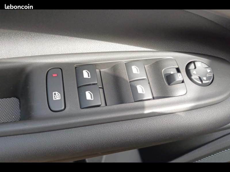 Jeep Avenger 1.2 Turbo T3 100ch Altitude (image 16)